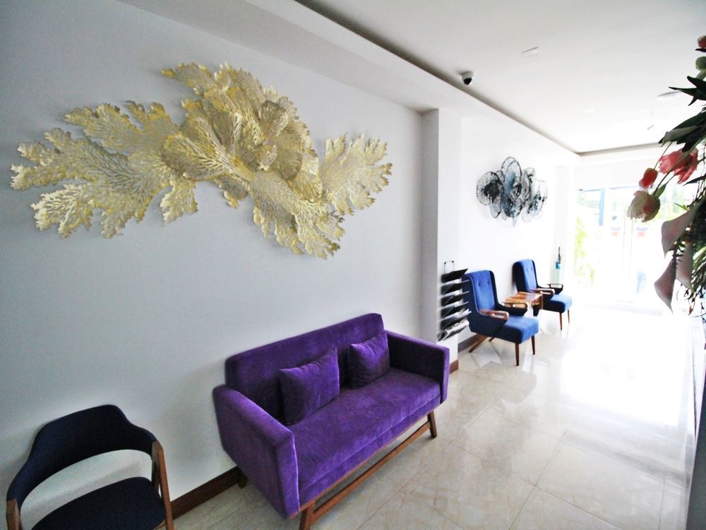 De42 Hotel 卡图 外观 照片