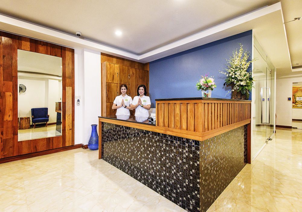 De42 Hotel 卡图 外观 照片